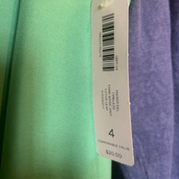 Chico's 4 Lotus Leaf Green Microfeel Silky Tank NWT - Picture 2 of 3